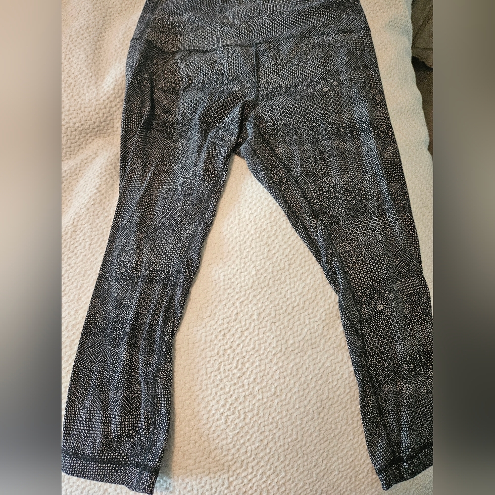 Lululemon Crop Align Leggings Size 10